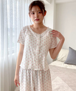 柄２：ハート　モデル：160cm F着用