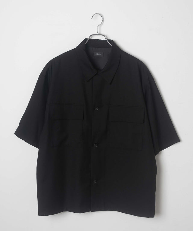 ブラック