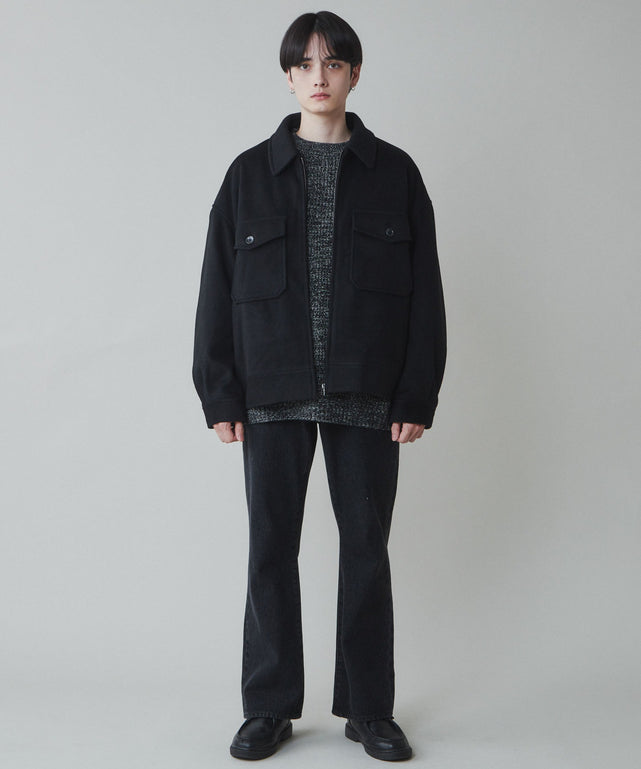 ブラック モデル：180cm L着用