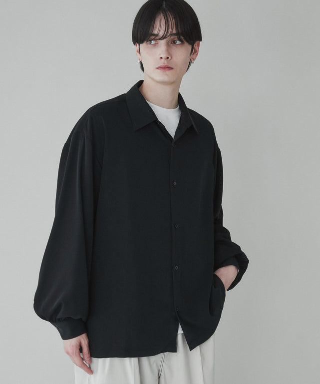 トロミBIGシャツ/ブラック モデル：180cm L着用