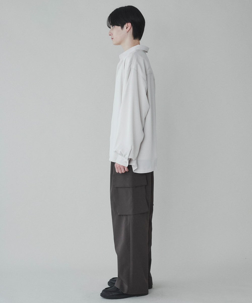 Lベージュ モデル：180cm L着用