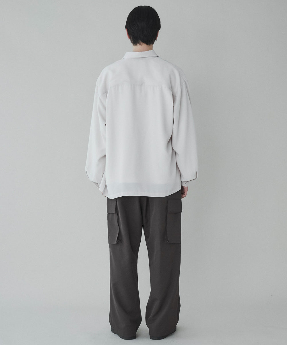Lベージュ モデル：180cm L着用