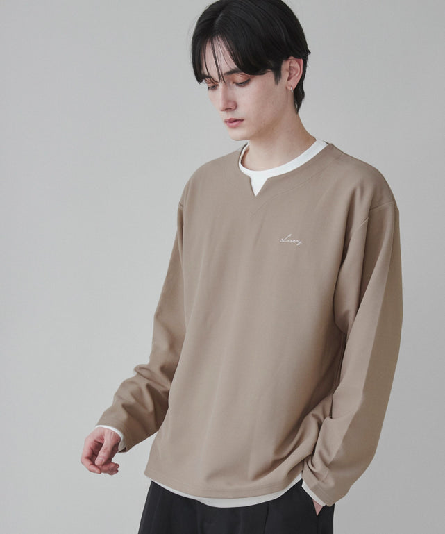 アンサンブルキーネックPO/ベージュ モデル：180cm L着用