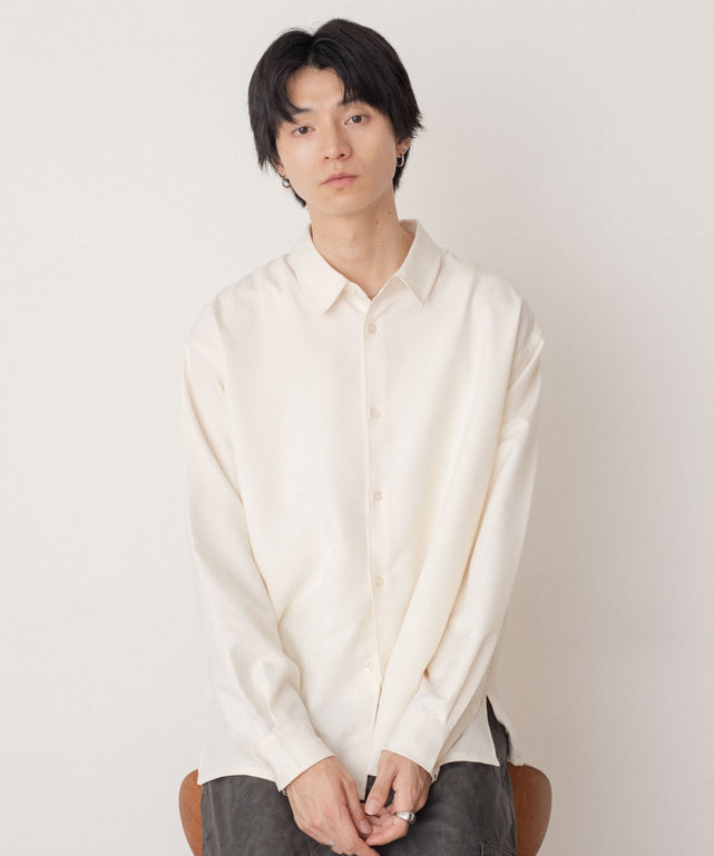 オフホワイト モデル：180cm L着用