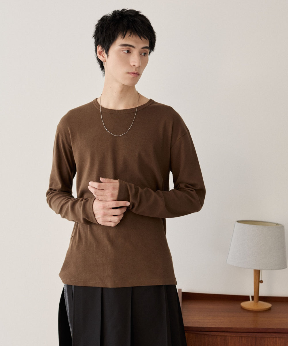 ブラウン モデル：180cm L着用