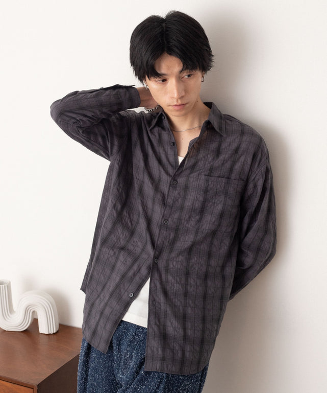クリンクルチェックシャツ（LS）/ブラックチェック1 モデル：180cm L着用