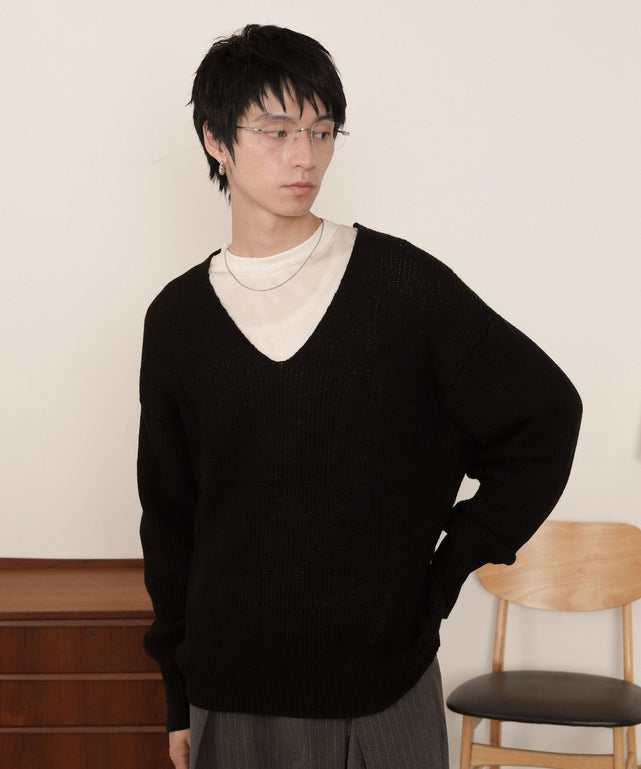 エルボーパッチVネックプルオーバー/ブラック モデル：180cm L着用
