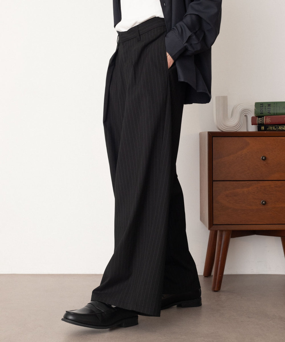 ブラックストライプ モデル：180cm L着用