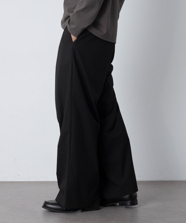 ブラックストライプ モデル：180cm L着用