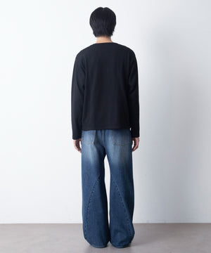 ブラック モデル：180cm L着用