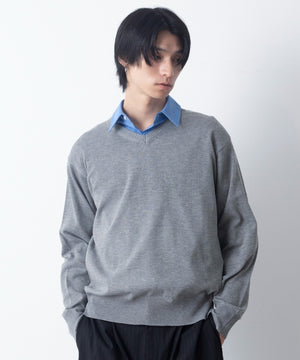 グレー モデル：180cm L着用
