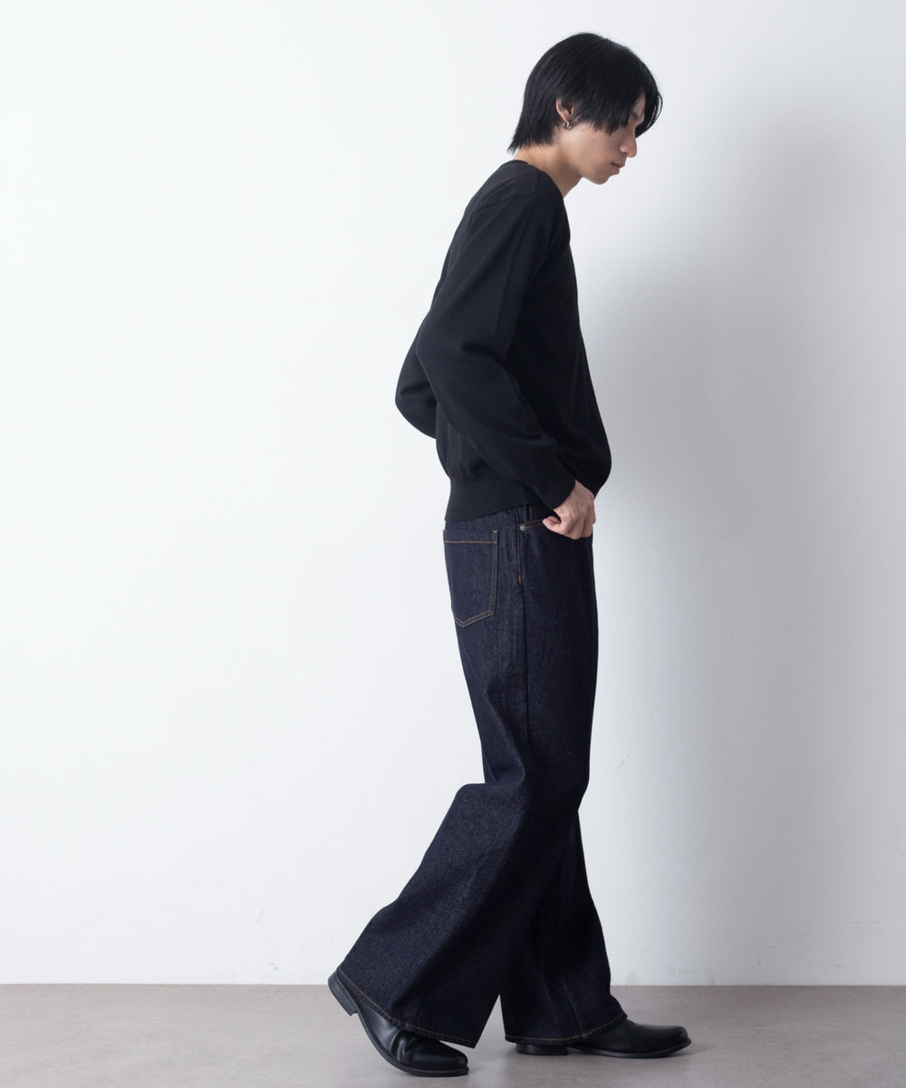 ブラック モデル：180cm L着用