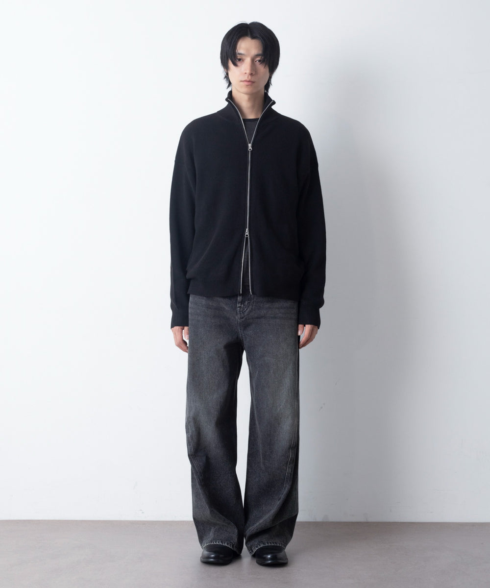ブラック モデル：180cm L着用