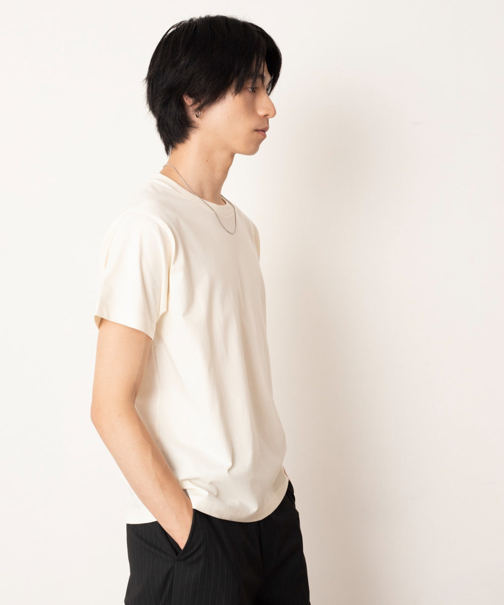 オフホワイト モデル：180cm L着用