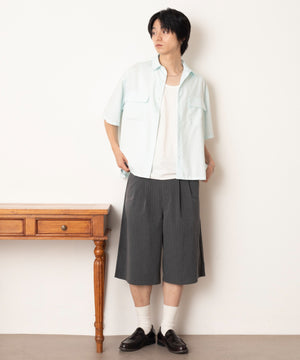 ホワイト モデル：180cm L着用