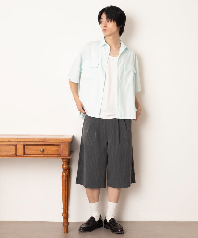 ホワイト モデル：180cm L着用