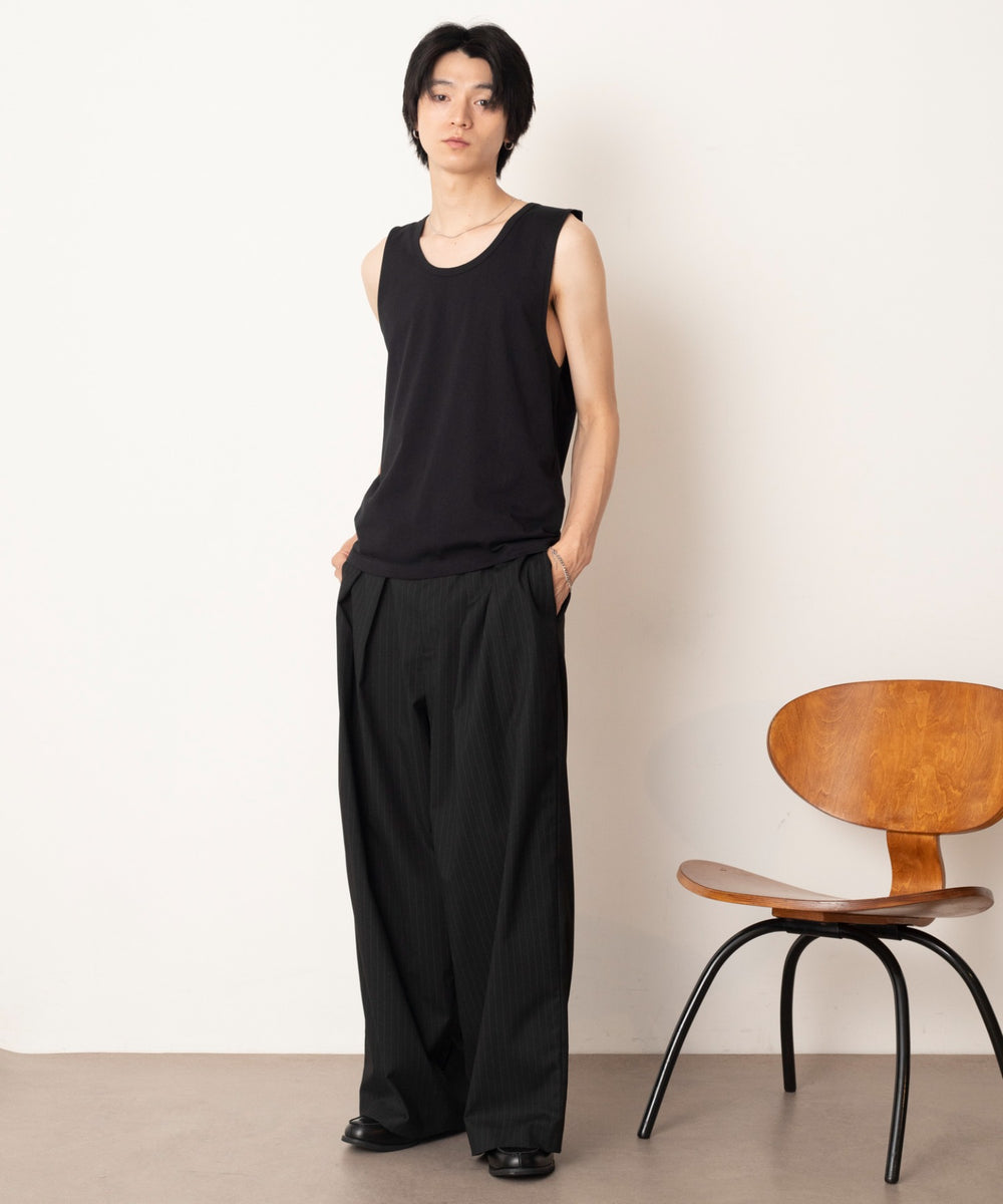 ブラック モデル：180cm L着用