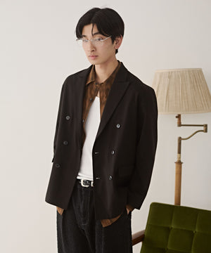 ブラック モデル：180cm L着用