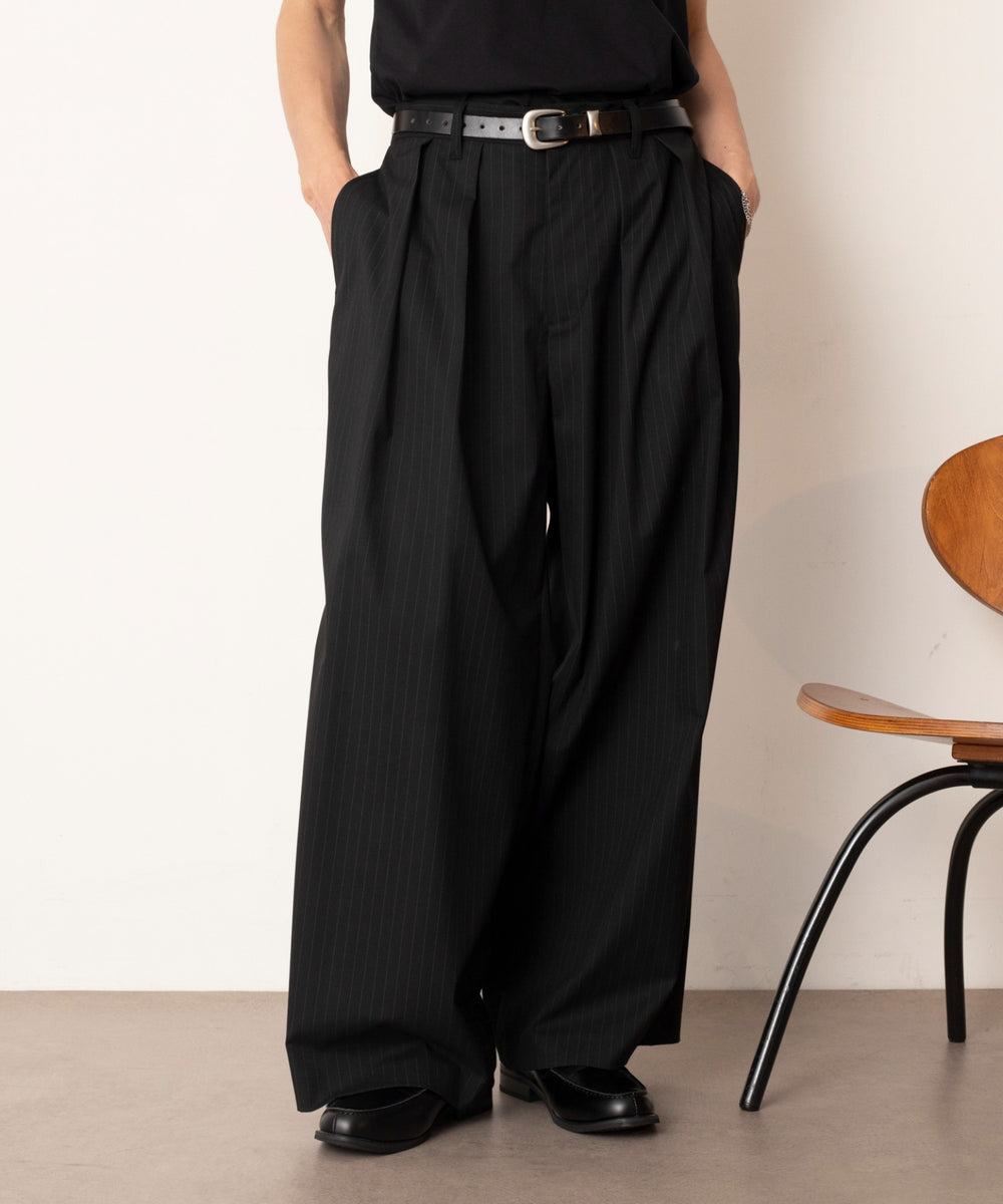 ブラックストライプ モデル：180cm L着用