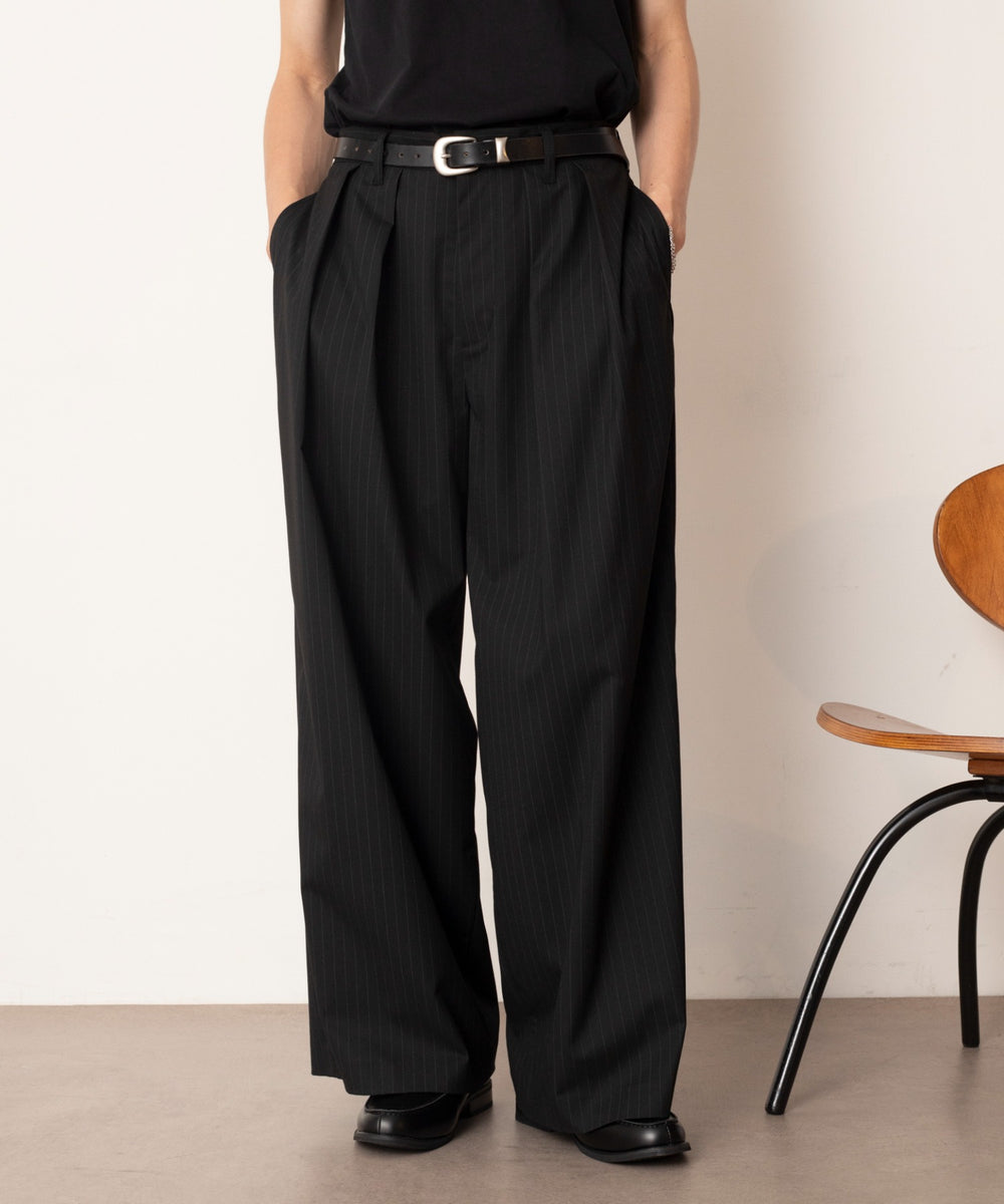 ブラックストライプ モデル：180cm L着用