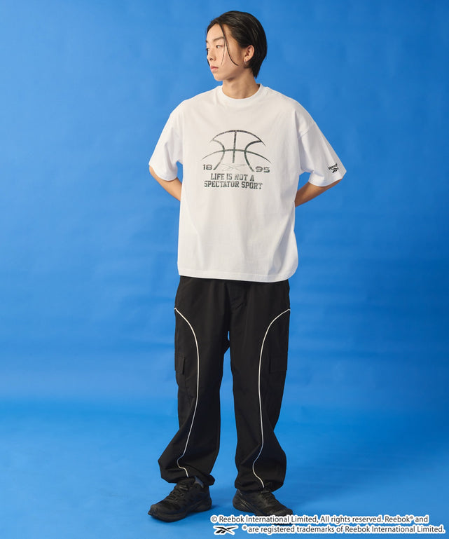 ホワイト　モデル:178cm M着用