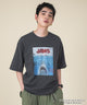 JAWSグラフィックT（S）/柄2 モデル：180cm L着用