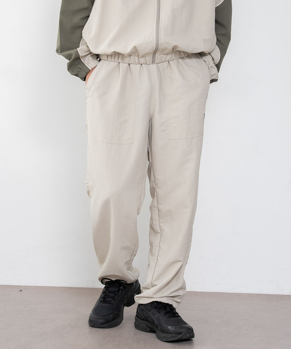 キナリ　モデル：180cm L着用
