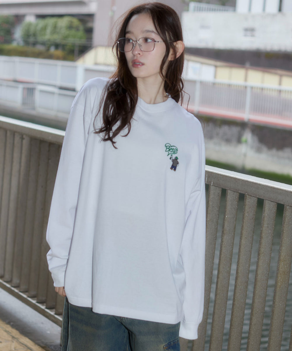 ホワイト　モデル：163cm L着用