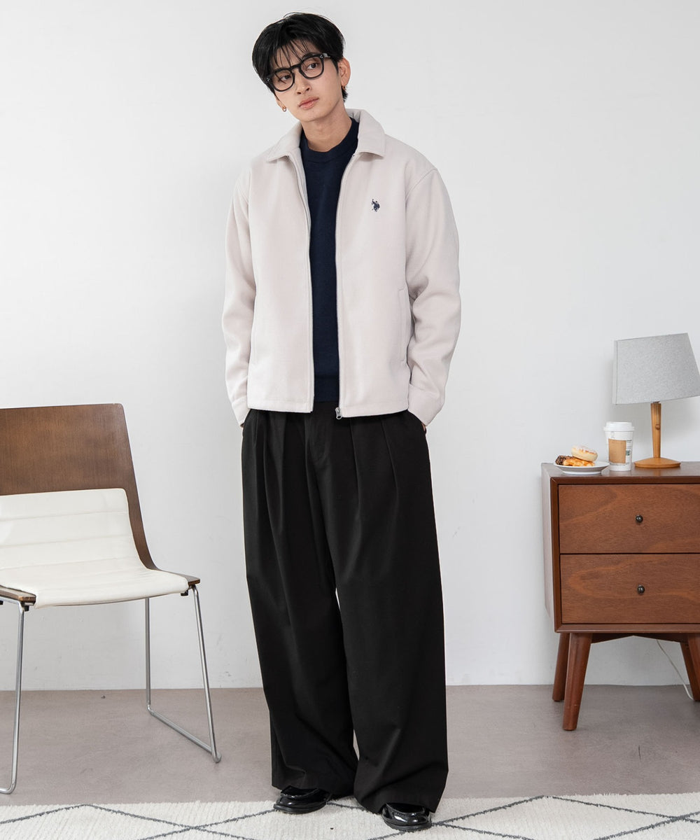 ホワイトアイボリー　モデル：180cm L着用