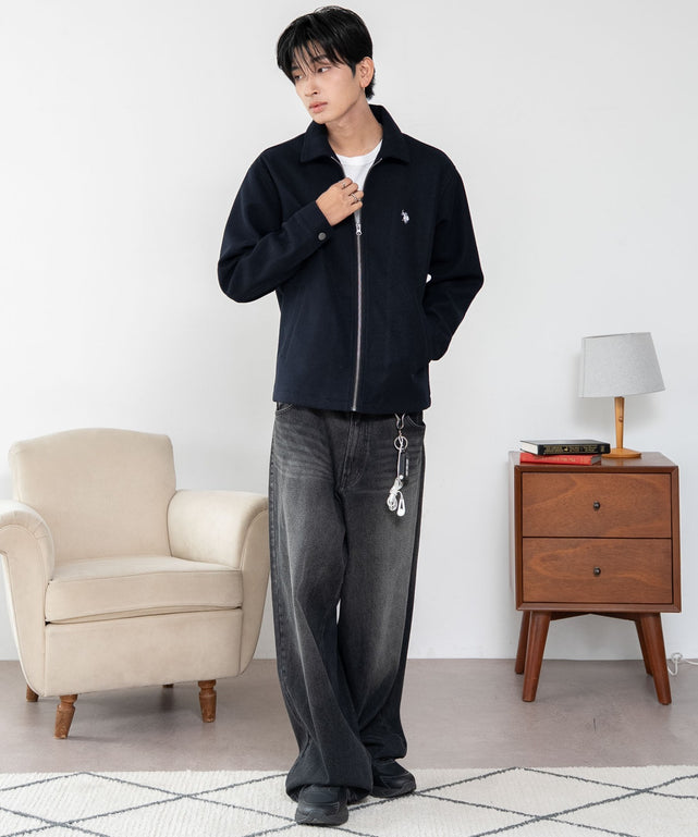 ブラック　モデル：180cm L着用