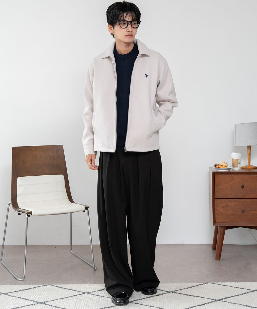 ホワイトアイボリー　モデル：180cm L着用