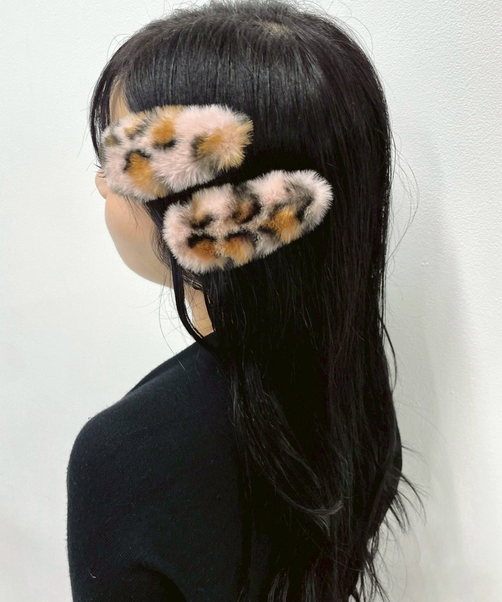 ピンク