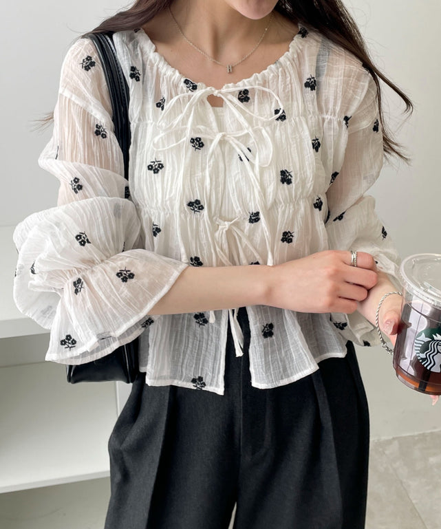 ホワイト　モデル：160cm F着用