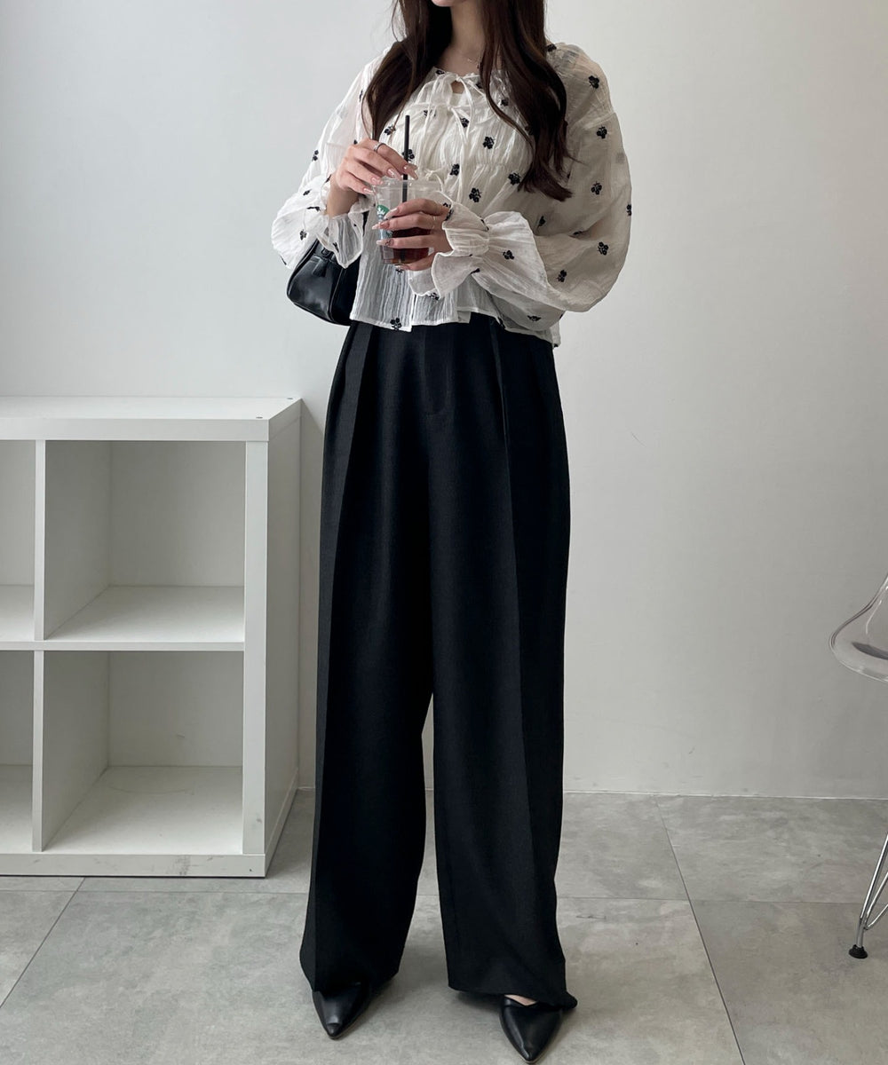 ホワイト　モデル：160cm F着用