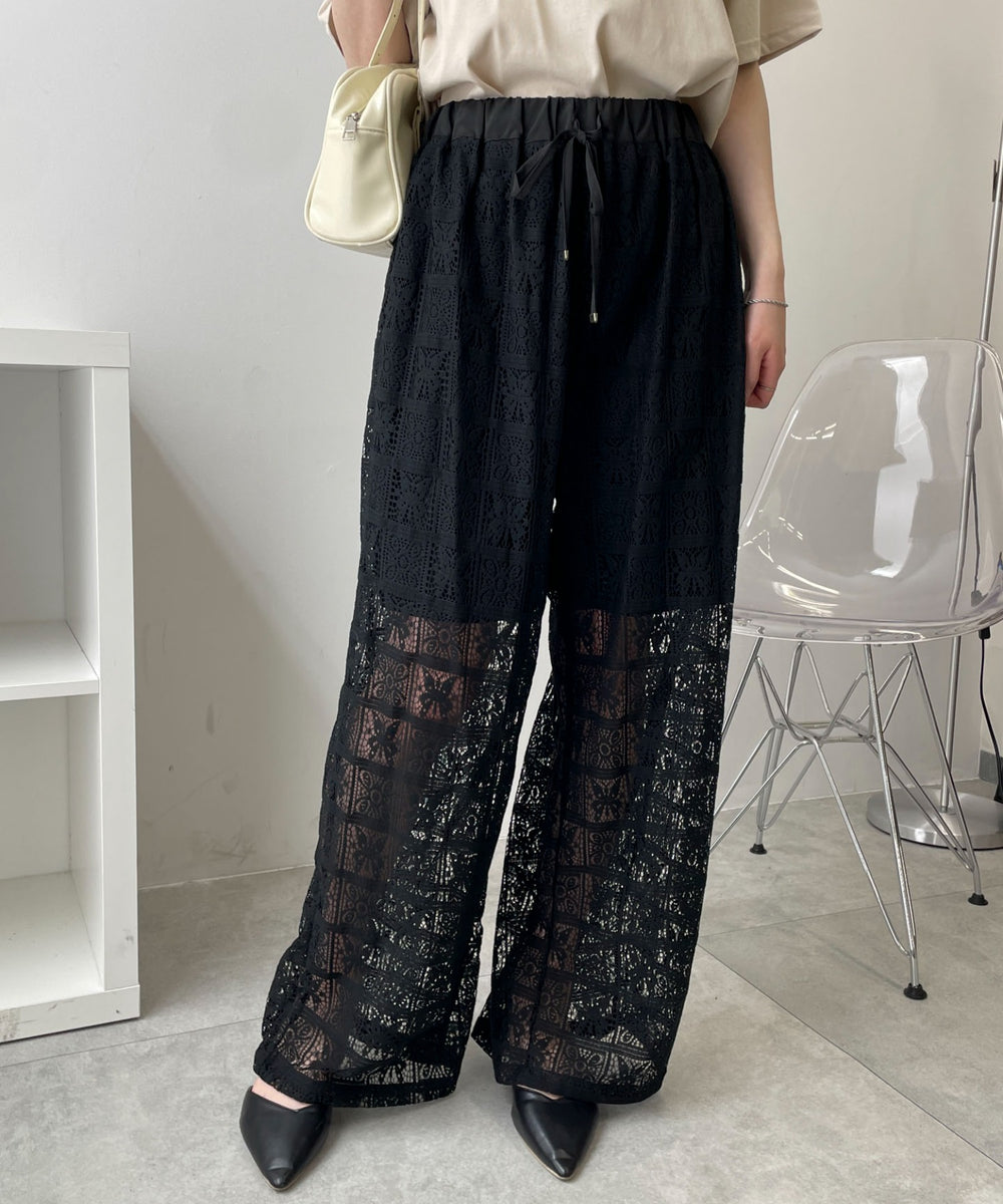 ブラック　モデル：160cm F着用