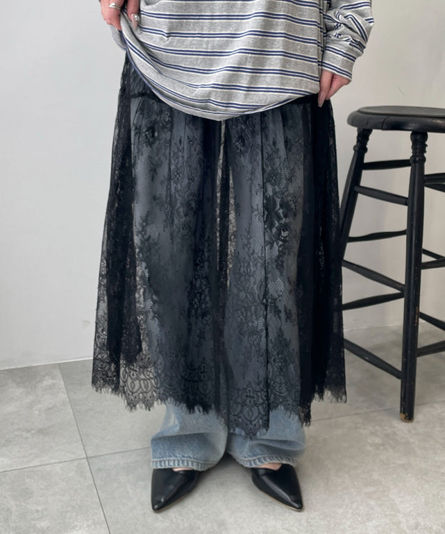 ブラック　モデル：160cm F着用