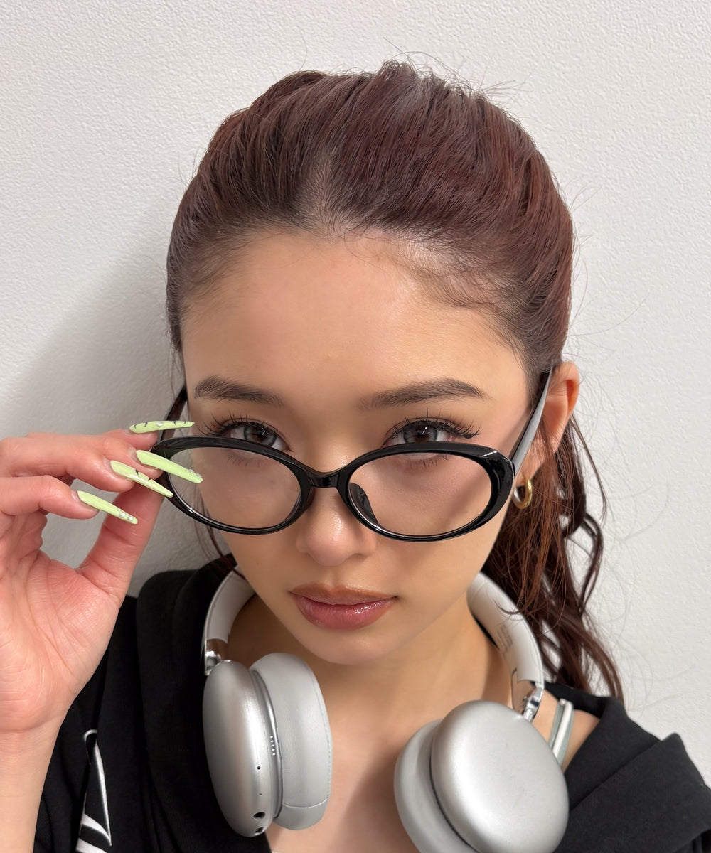 ブラック