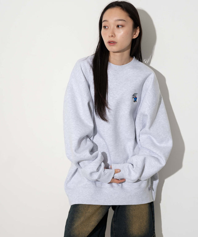 アッシュグレー モデル：161cm L着用