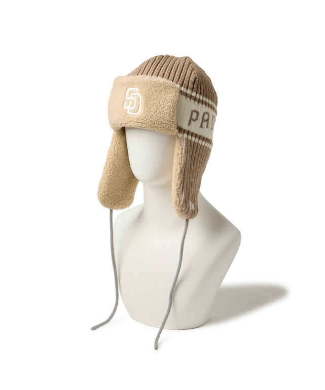 NEWERA　KNIT　TRAPPER/ベージュ