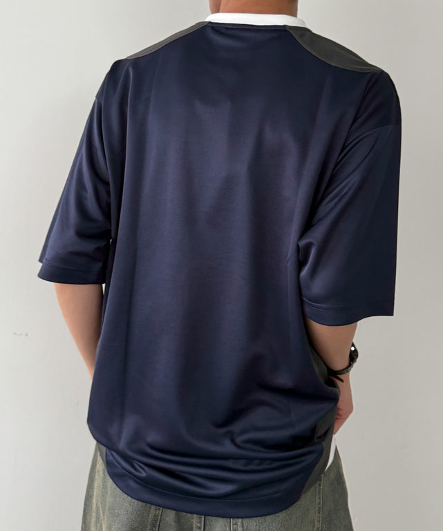 ネイビー モデル：175cm L着用