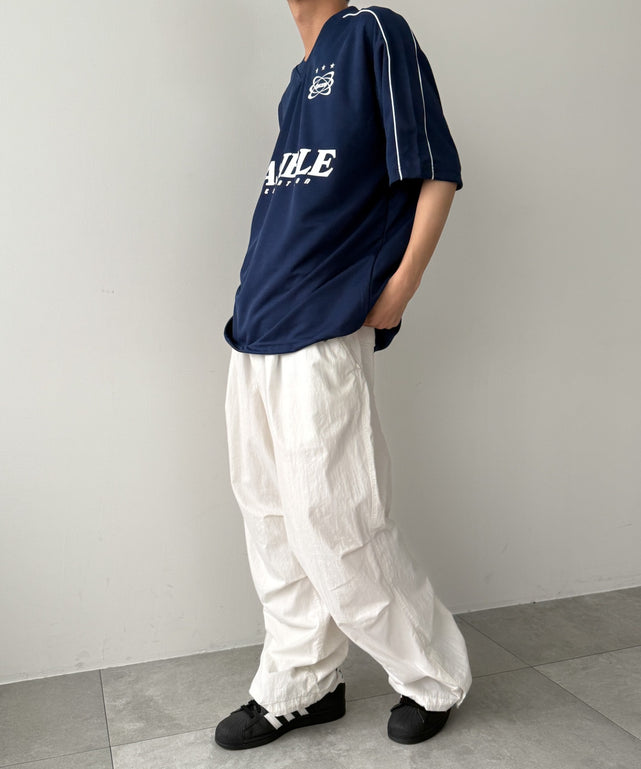 ネイビー モデル：175cm L着用