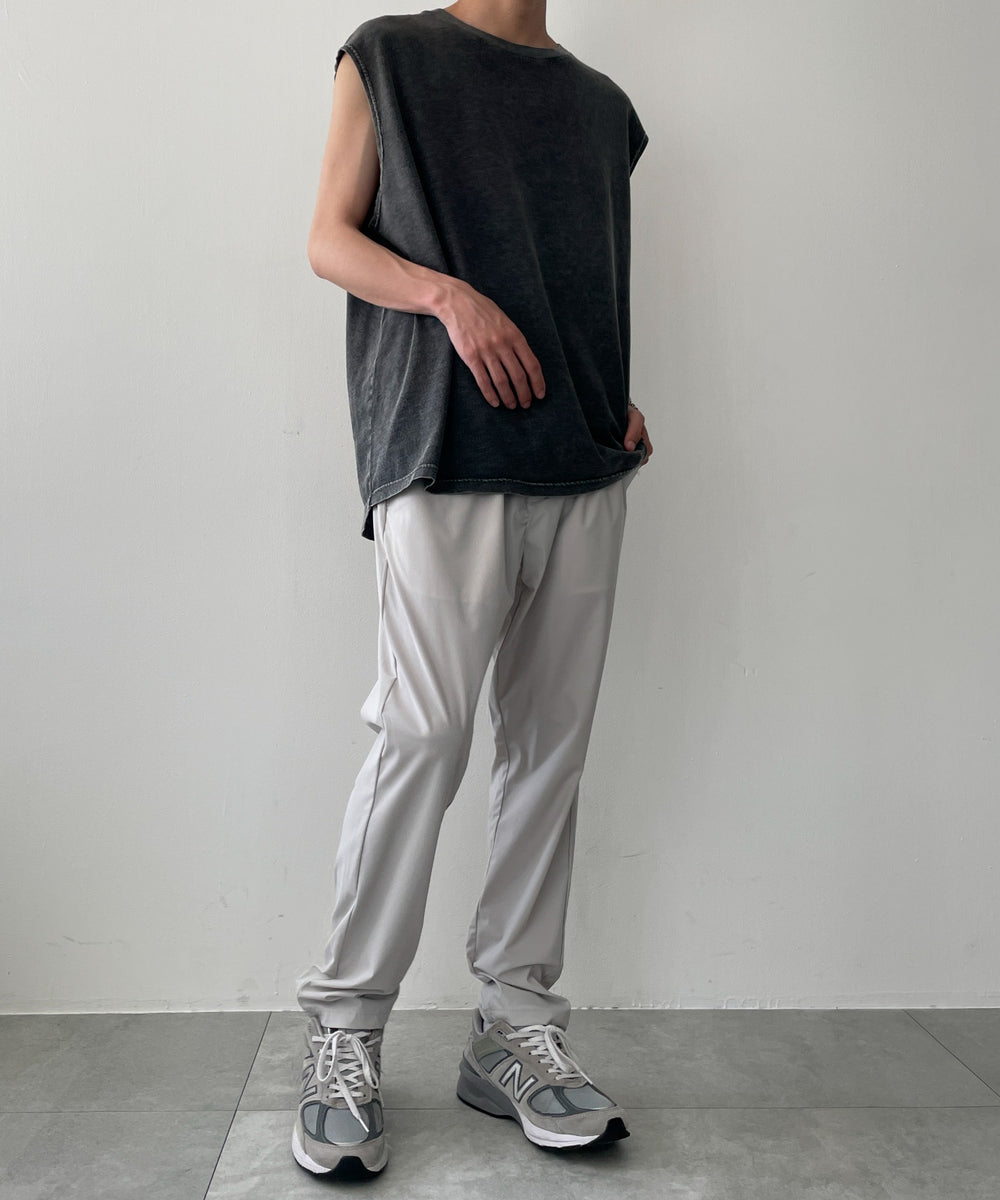 ホワイト モデル：175cm L着用