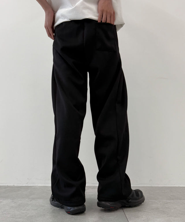 ブラック モデル：175cm F着用