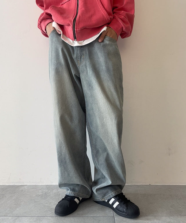 デニム淡加工 モデル：175cm L着用