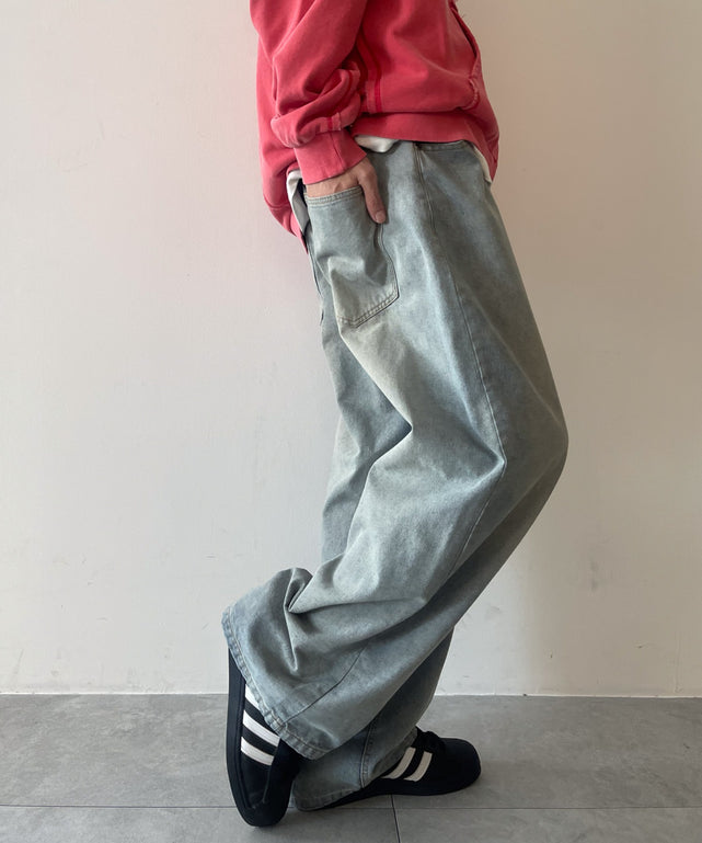 デニム淡加工 モデル：175cm L着用