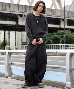 ブラック モデル：182cm L着用