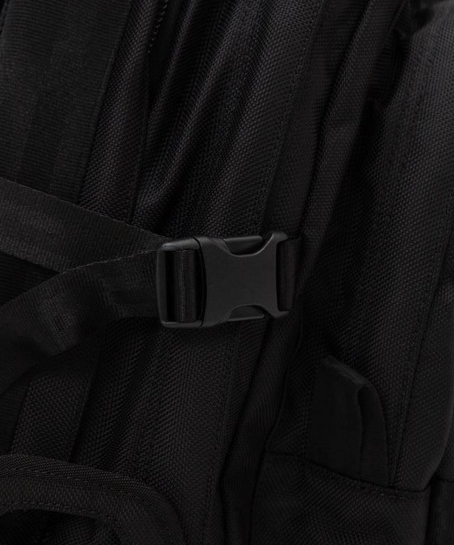 NEWERA　CARRIER　PACK　251