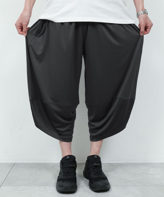 サルエルパンツ