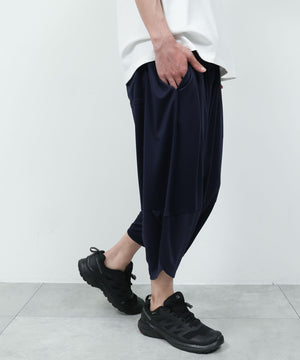ネイビー モデル：175cm L着用