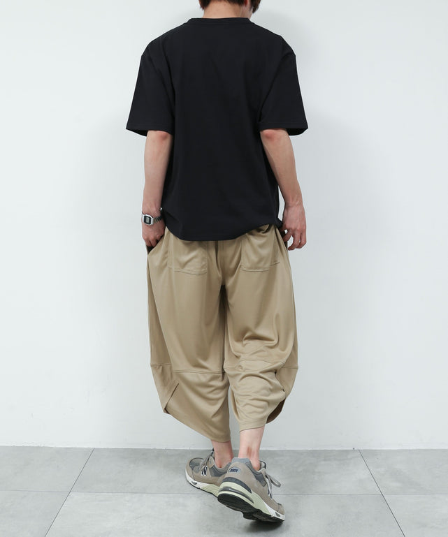 ベージュ モデル：175cm L着用